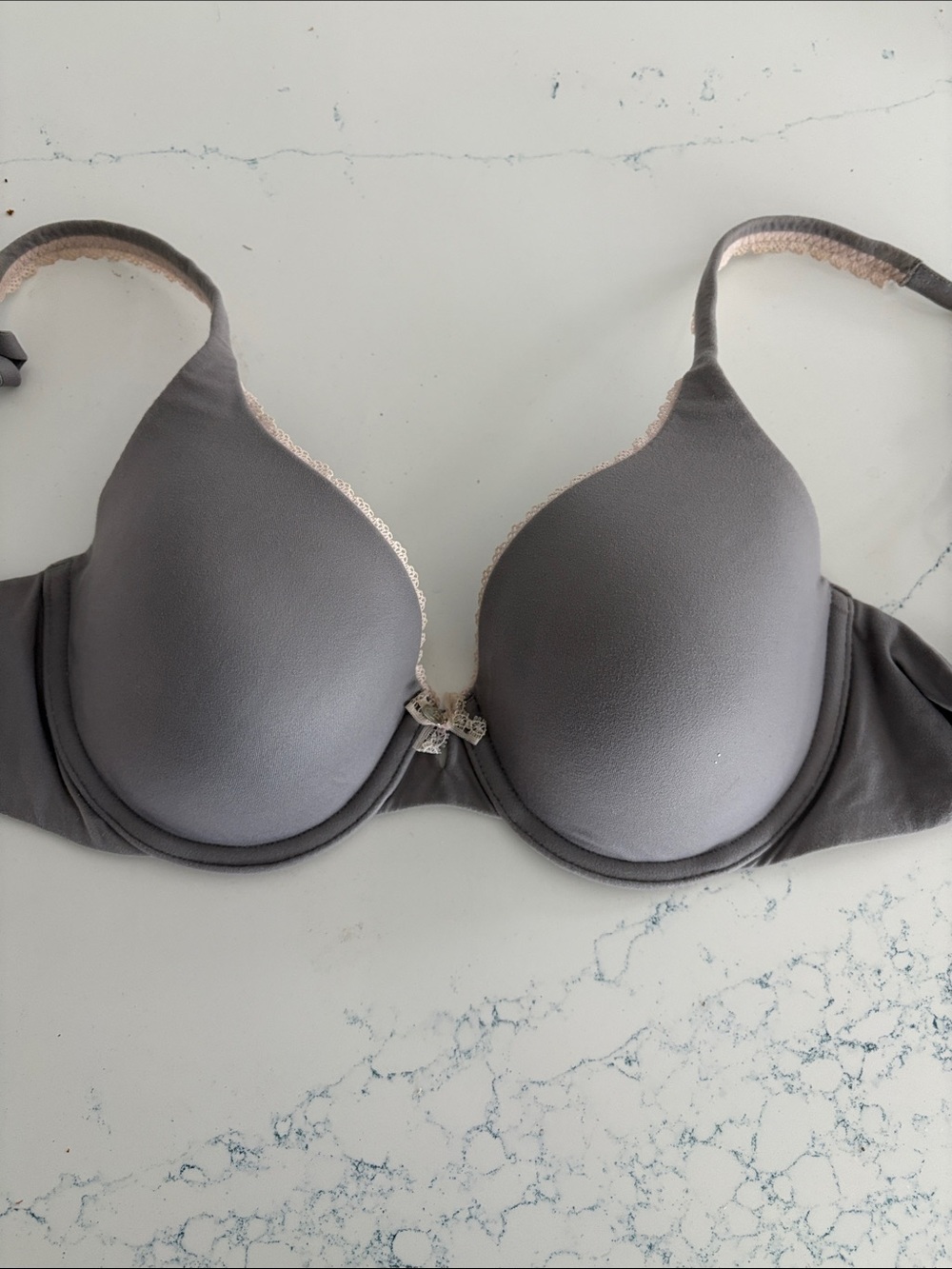 Victoria's Secret Body by Victoria Lined Perfect Coverage Bra in Light Gray